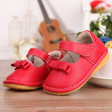 Chaussure de chaussures de bébé rigide à l&#39;arc rouge solide (US 3-9)